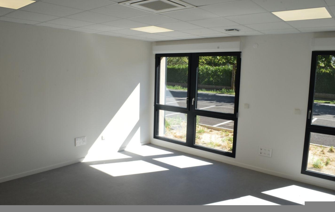 Annonces CHALONS : Office | CHALONS-EN-CHAMPAGNE (51000) | 26 m2 | 811 € 